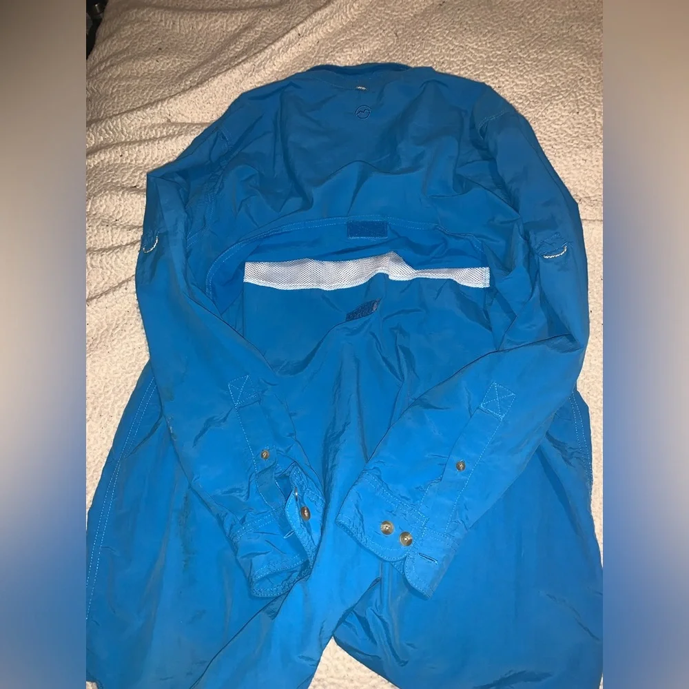 Men’s Blue Magellan Outdoors Angler Fit  Button Down Long Sleeve Shirt -XL Used